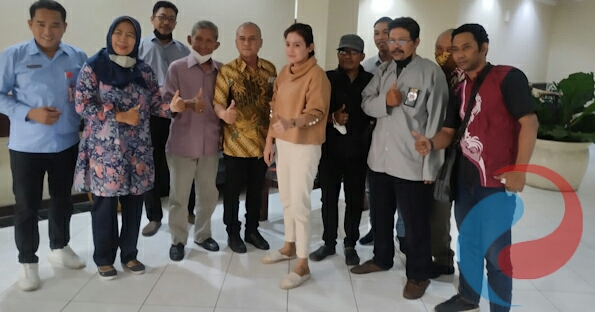 Permalink ke Tanah Warga Disengketakan, Ketua Komisi C: Sebaiknya Bu Khofifah Meniru Pak Jokowi Bagi-bagi Tanah